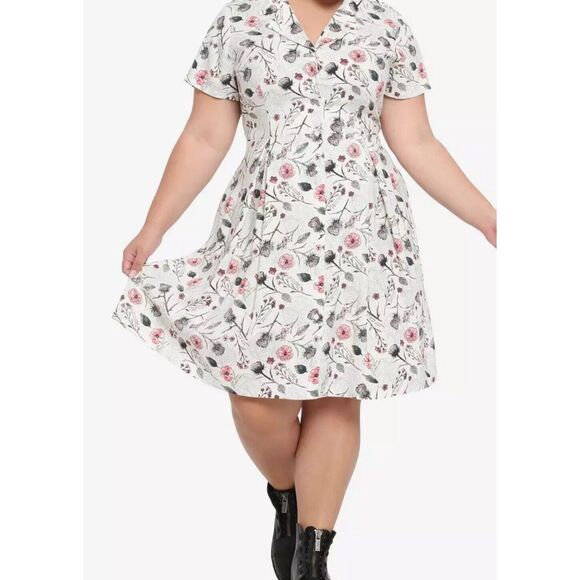 NWT Hot Topic Outlander Floral Button-Front Dress size 18/20 - Picture 1 of 13